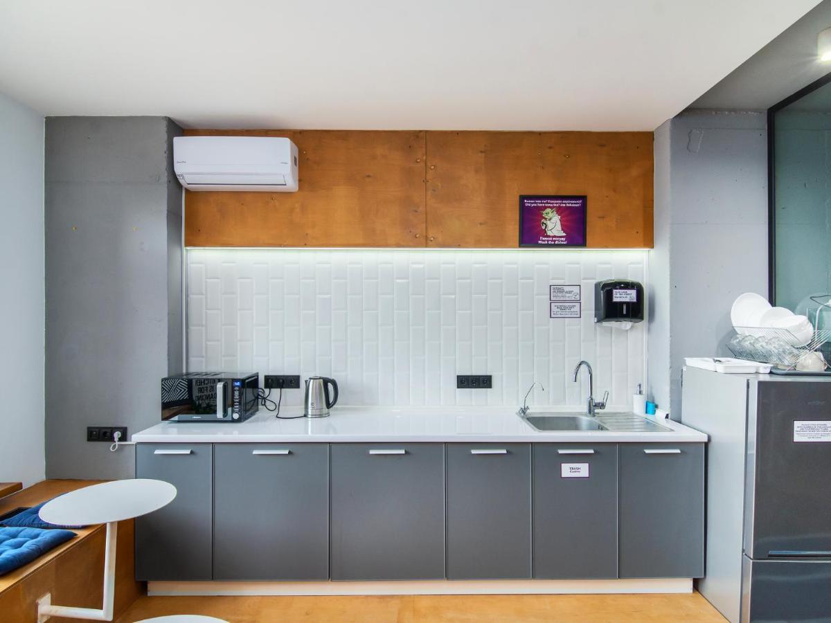 Av-1 Capsule Hotel Kiev Luaran gambar