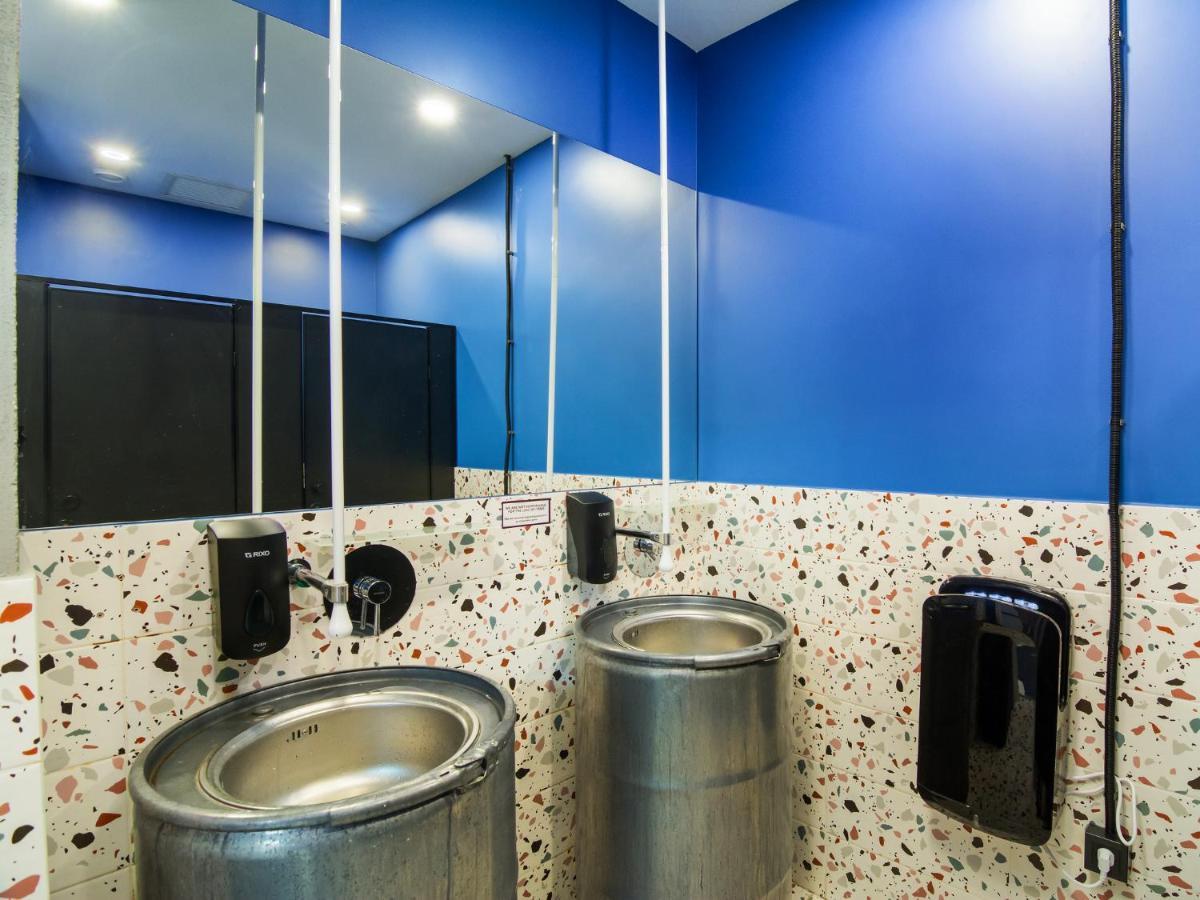 Av-1 Capsule Hotel Kiev Luaran gambar
