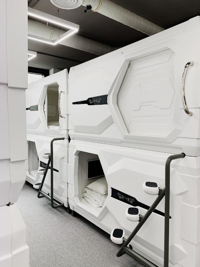 Av-1 Capsule Hotel Kiev Luaran gambar