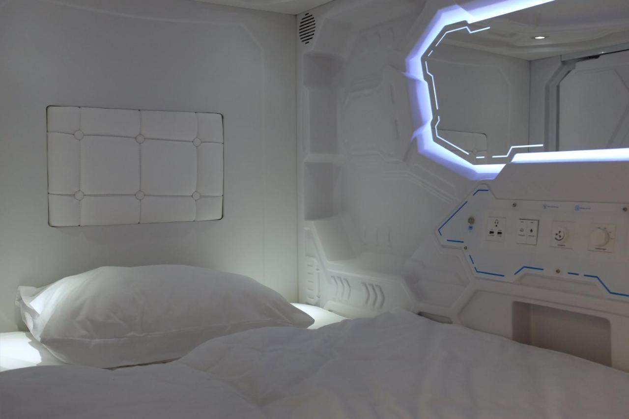 Av-1 Capsule Hotel Kiev Luaran gambar
